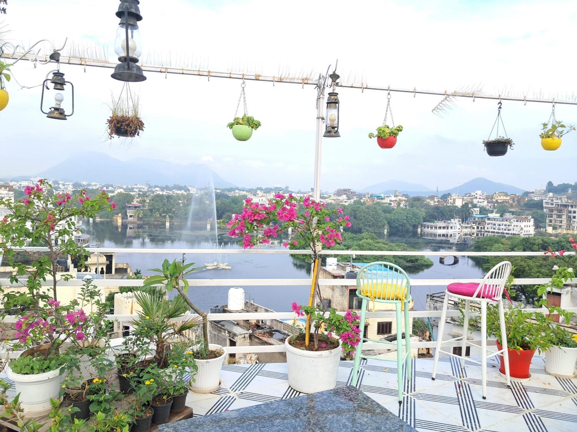 Raahi Backpacker'S Hostel Udaipur Exterior foto
