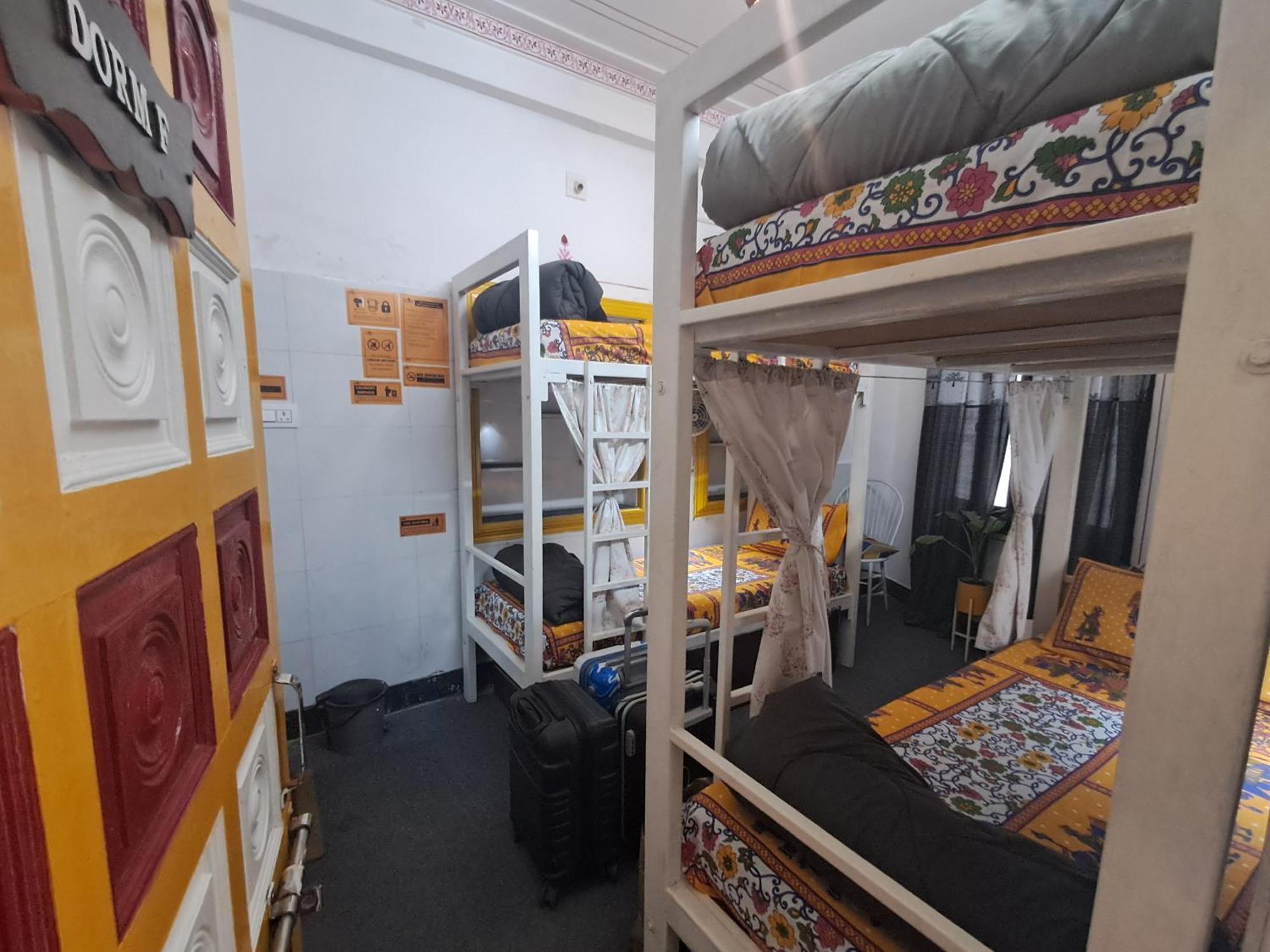 Raahi Backpacker'S Hostel Udaipur Exterior foto